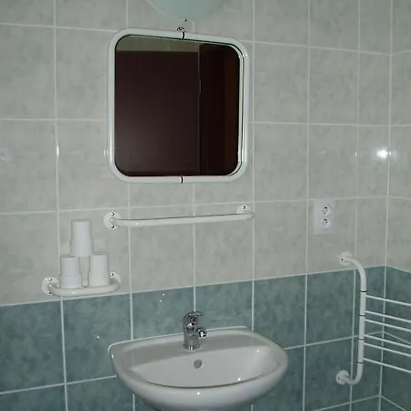 Ceska Hospoda - Hlavni Budova S Restauraci, Depandance 1, Depandance 2 3*